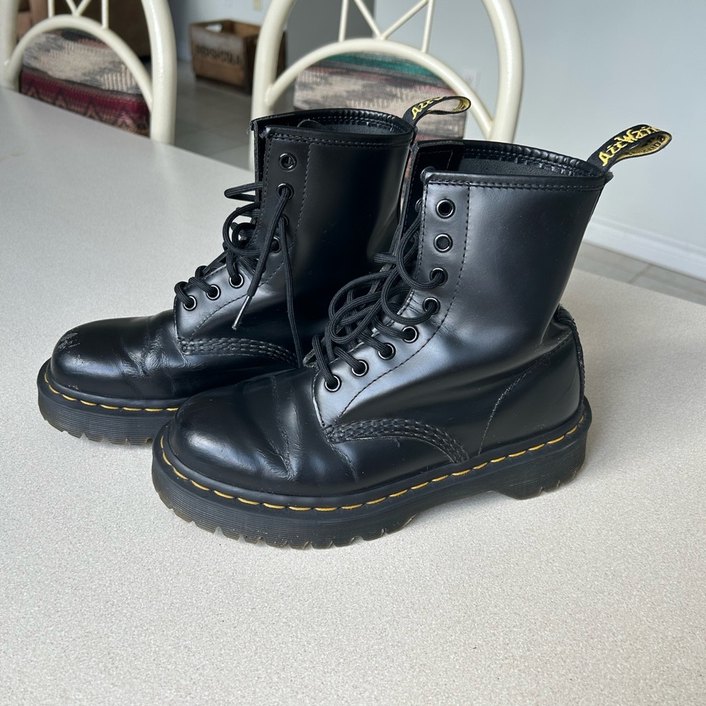 Dr. Martens Jadon Platform 8 Hole Boots